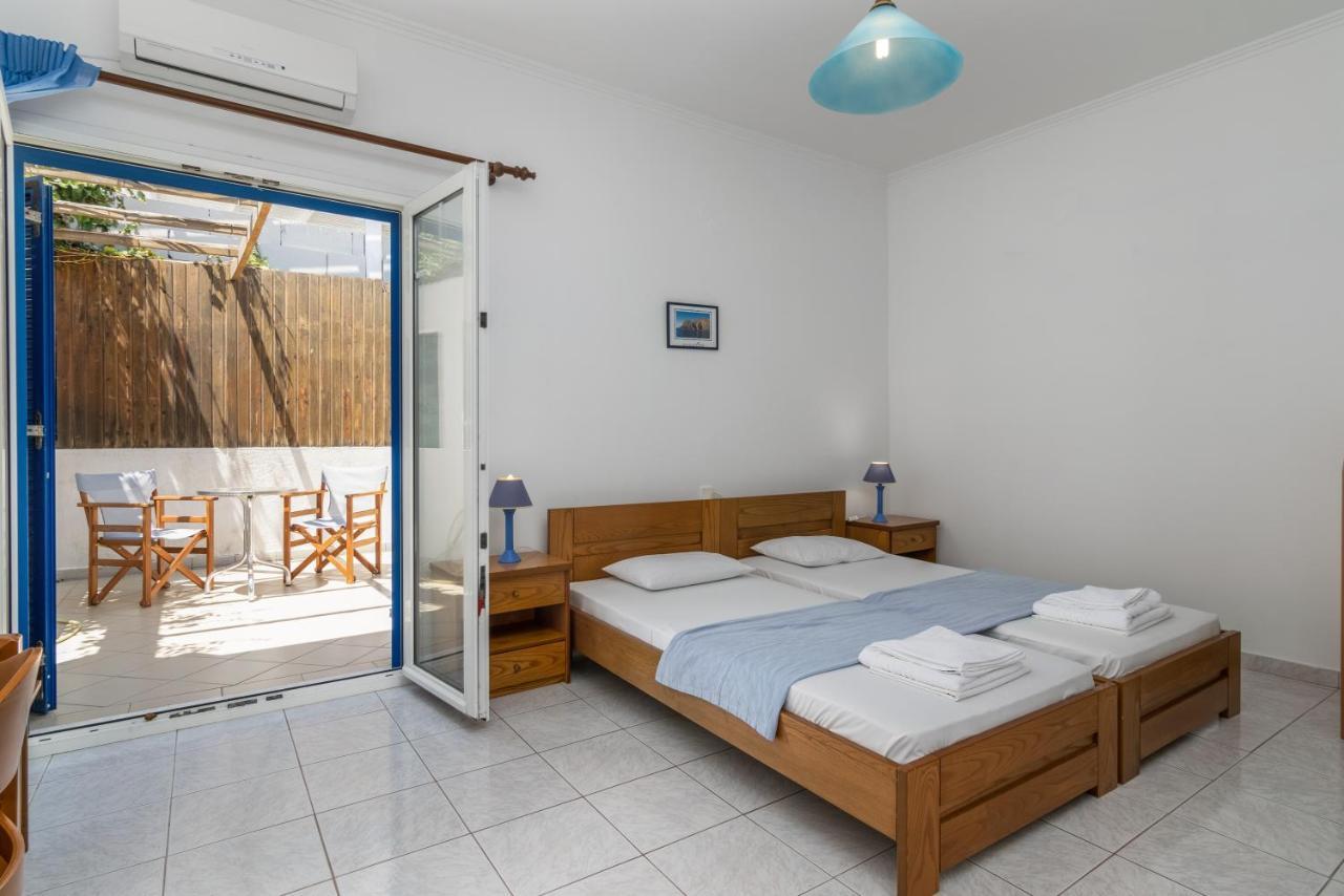 Tina'S Apartments Adamantas  ภายนอก รูปภาพ